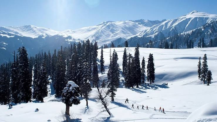 Skiing at Gulmarg